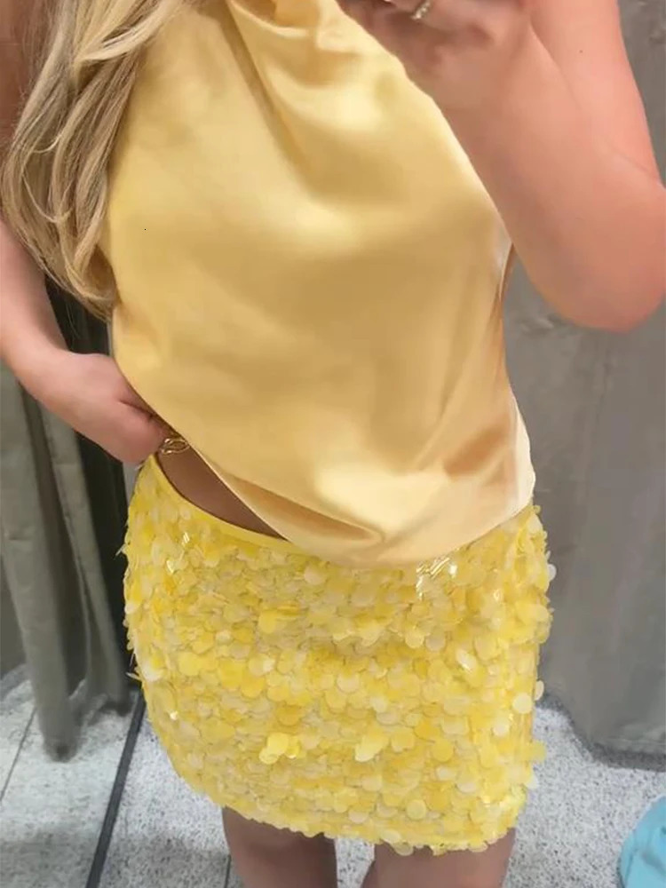 Sexy Sequin Mini Skirt Women Fashion Yellow Party Slim Hip Package Female Skirts 2025 Summer Street Club Bar Shining Lady Skirt 250529