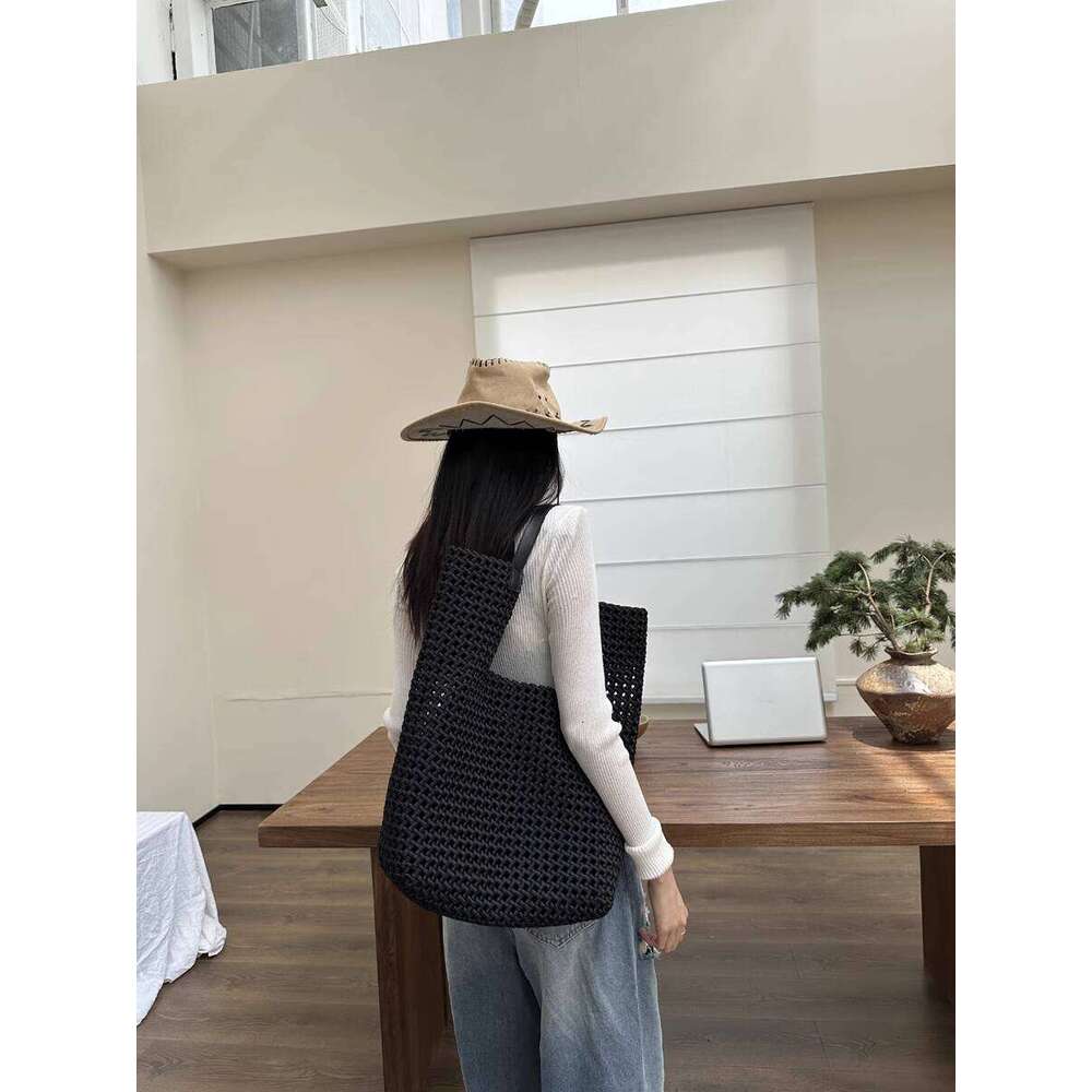 Hollow Out Tote Casual New Handwoven Bucket European Style Large Capacity Shoulder Underarm Bag