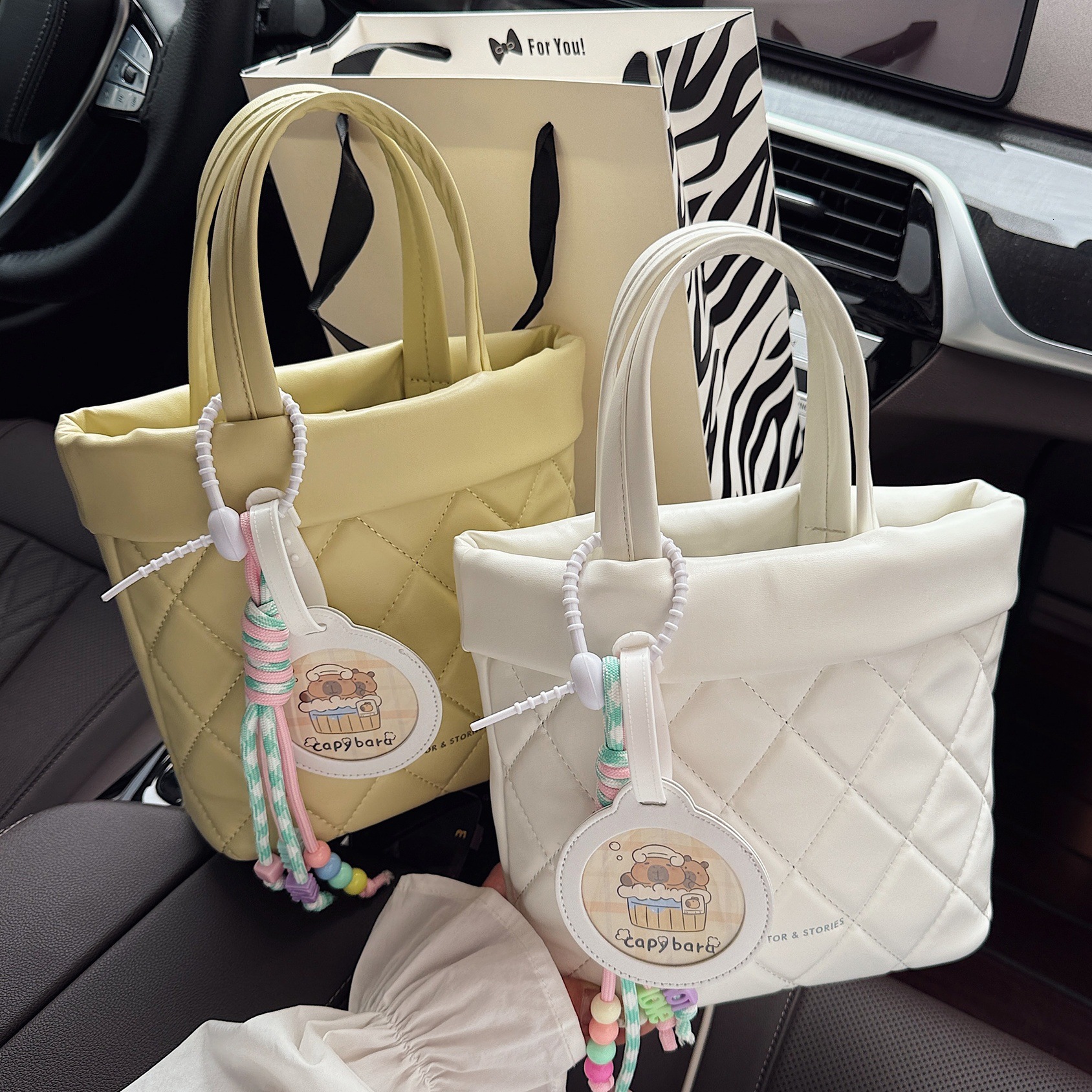 designer Fresh and Sweet Quilted Embroidered Handbag for Women, Korean Style Fashion Shoulder Bag, Large Capacity Ins Crossbody Tot