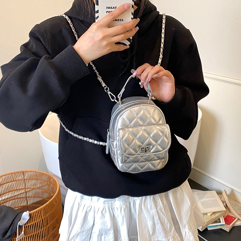 designer High-End Niche Quilted Chain Backpack for Women 2025 New Fashion Versatile Small Backpack Handbag