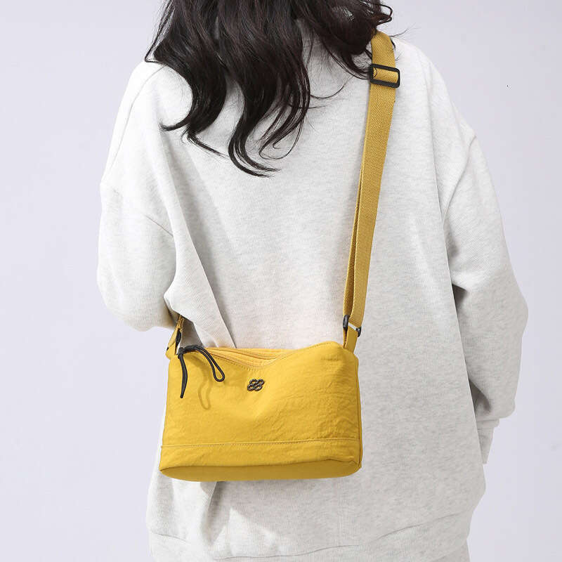 2024 Early Autumn New Commuter Shoulder Multi-Compartment Versatile Nylon Small Square Women's Simple Solid Color Crossbody Bag