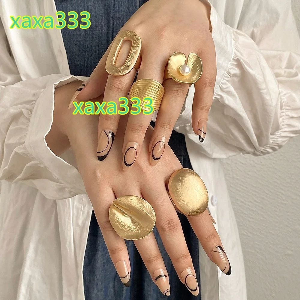 Fashion Adjustable Big Irregular Geometric Rings for Women Trendy Stackable Finger Rings on Hand Accessories Female 2024 Jewelry
