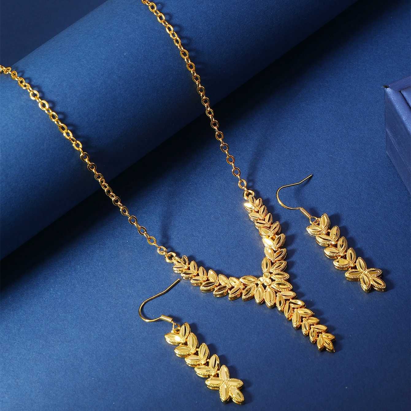 Middle East Fashion Elegant High Grade Copper Wheat Ear Pattern Fashion Womens Jewelry Set 1 Necklace and 1 Pair of Earrings Z250607