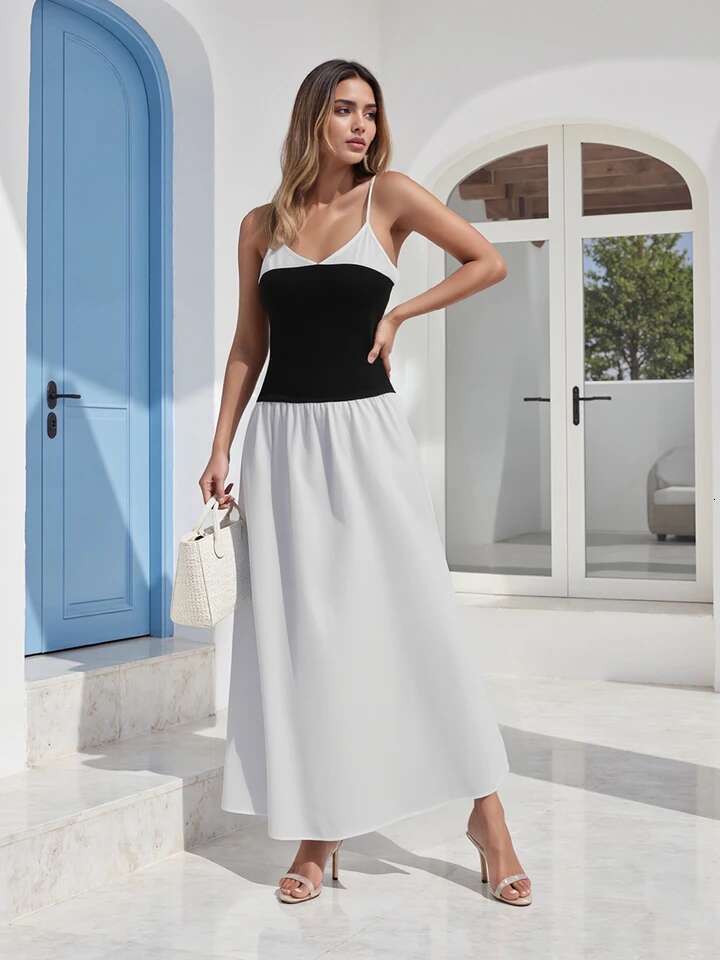 Elegant Floral Print Sleeveless Maxi Dress with V-neck and Adjustable Spaghetti Straps for Summer Beach Wedding Party or