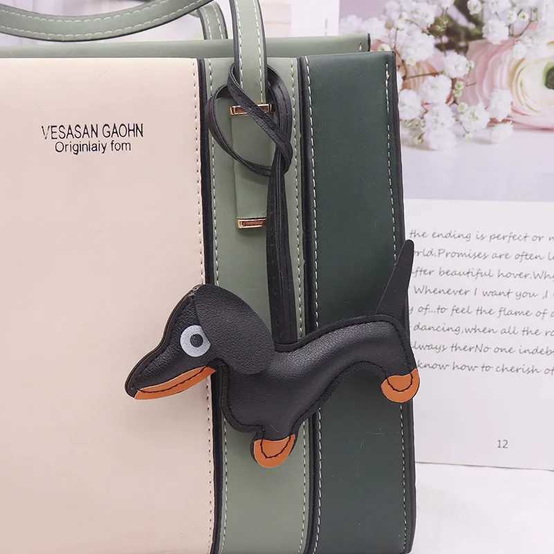 Cute Dachshund Bag Pendant PU Leather Puppy Dog Keychain Sweet Girls Women Bag Phone Pendant Trinket Car Key Ring GiftXJ250607