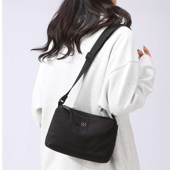 2024 Early Autumn New Commuter Shoulder Multi-Compartment Versatile Nylon Small Square Women's Simple Solid Color Crossbody Bag