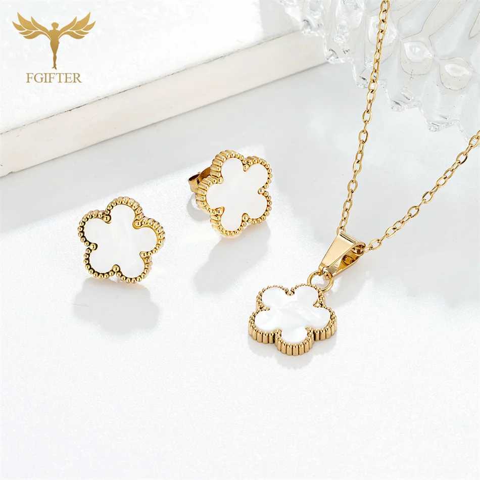 Beautiful White Shell Flower Pendant Necklace And Stud Earrings Jewelry Set Golden Stainless Steel Accessories Women Girls Gifts Z250607
