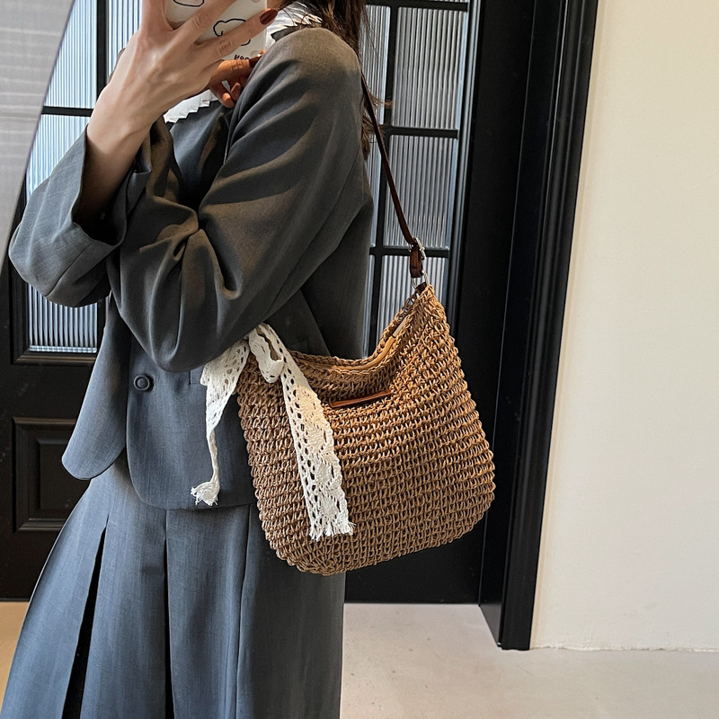 designer Woven Straw Crossbody Bag for Women Large Capacity 2025 New Summer Versatile Bucket Bag Beach Vacation Beach Bag