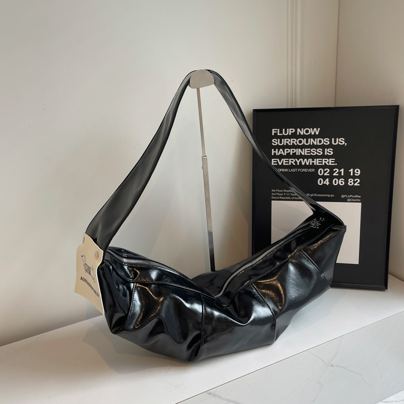 designer Vintage Crossbody Bag for Women, Niche High-End Underarm Bag, 2025 New Trendy Large Capacity Dumpling Bag, Single Shoulder Horn Bag