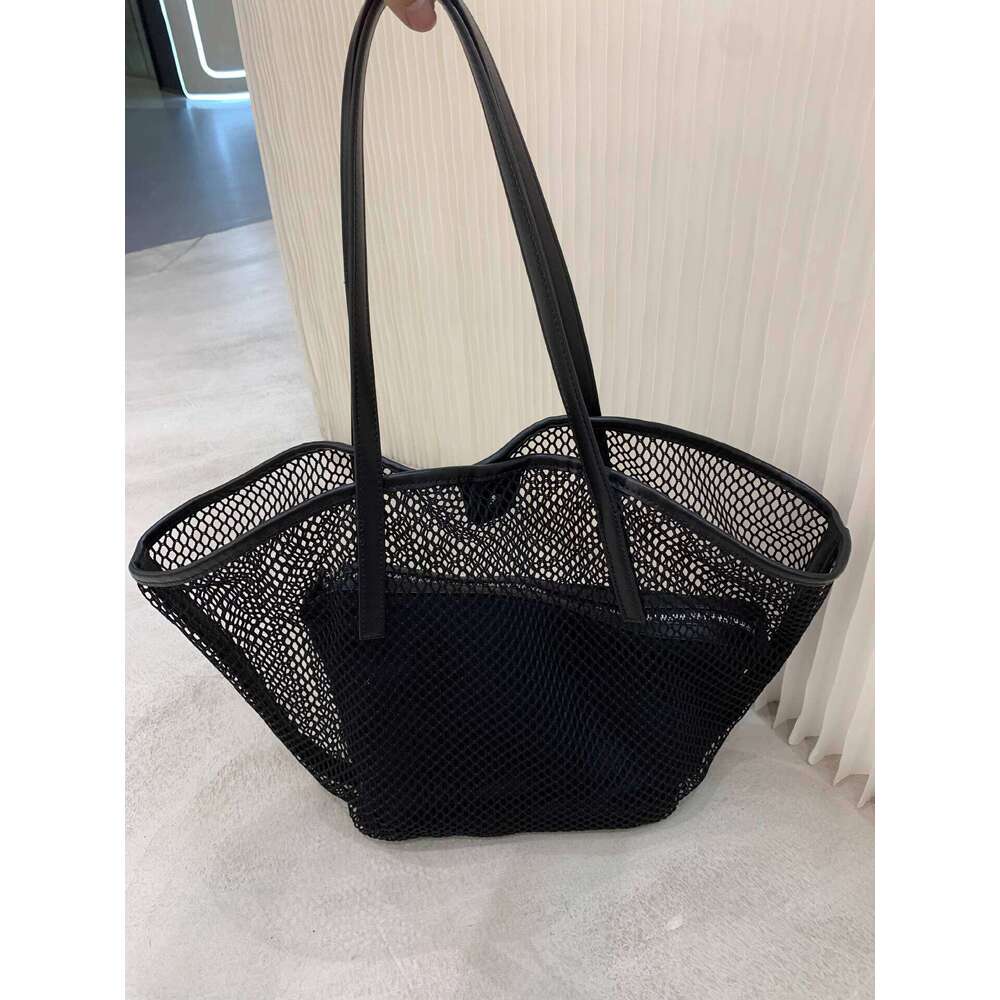 Beach Lazy Style Mesh Tote for Women Commuting Large Capacity Travel Shoulder Bag