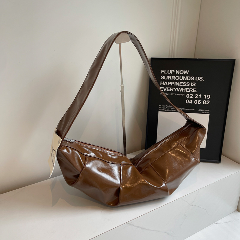 designer Vintage Crossbody Bag for Women, Niche High-End Underarm Bag, 2025 New Trendy Large Capacity Dumpling Bag, Single Shoulder Horn Bag