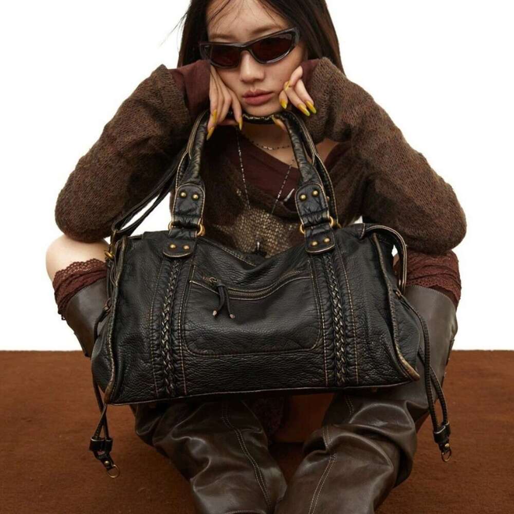 Fashion Vintage Y K Post Apocalyptic Heavy Duty Washed and Dyed Large Capacity Soft Motorcycle Bag with Shoulder Straps
