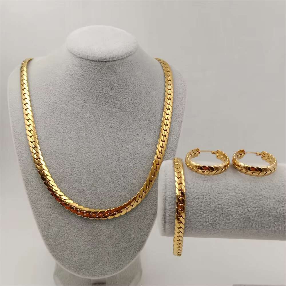 Wholesale 3 Piece Fashion Jewelry Set 18K Gold Plated Stainless Steel Flat Cuban Chain Necklace Bracelet Earrings Sets for Women