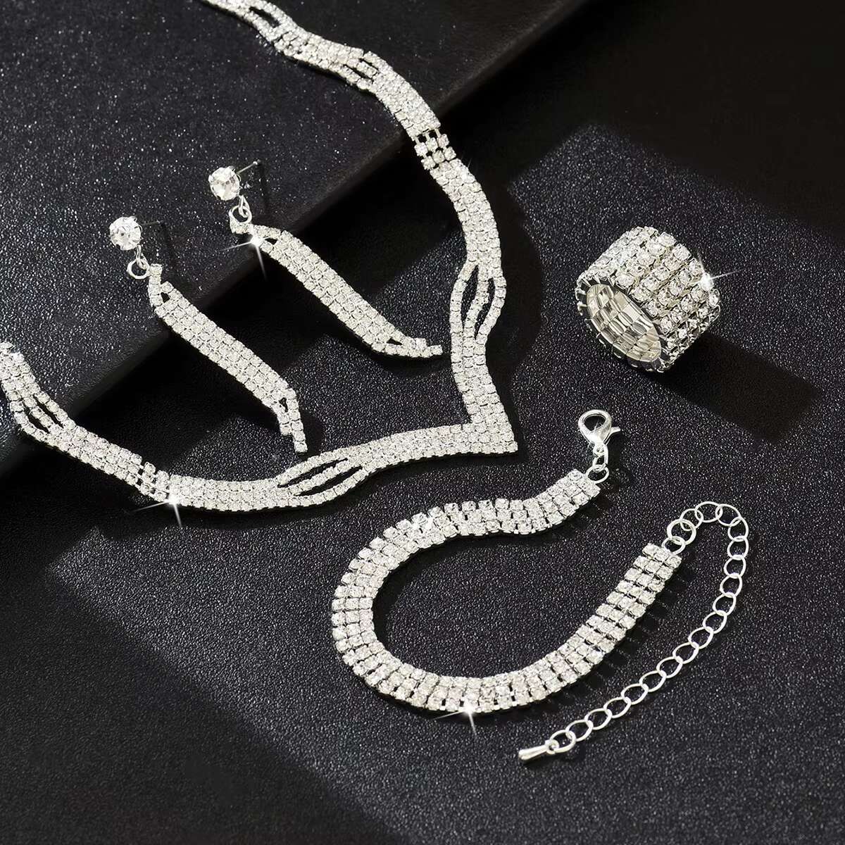 2025 Hot Selling Womens Four-Piece Fashion Jewelry Set Bridal Dinner Casual Diamond Cross-Border Earrings Ring-Popular