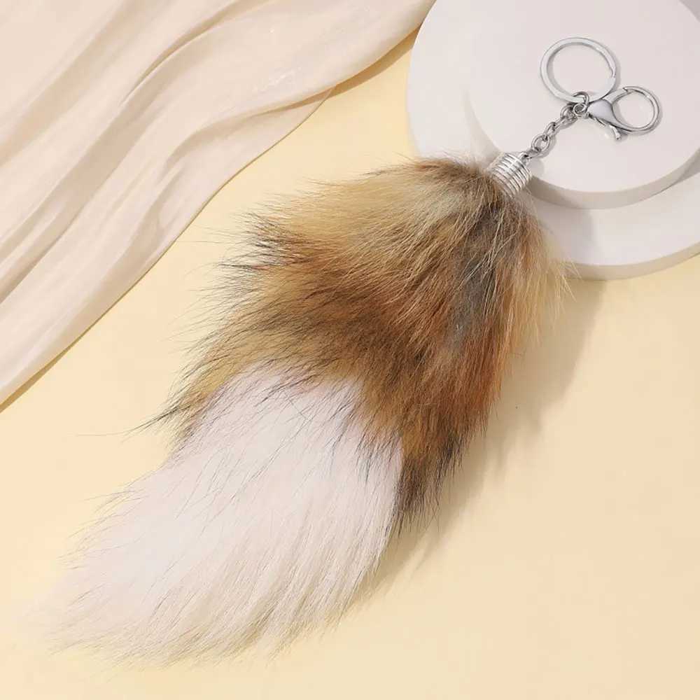 1Pcs Huge Real Fox Tail Keychain Tassel Bag Cosplay Toy Handbag Accessories Hook Pendant Halloween Cosplay XJ250607