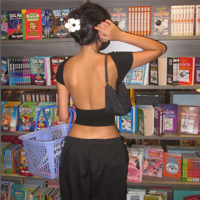 INS European American Style Spring and Summer Women's Solid Color Slim Fit Fashion Round Neck Sexy Backless T-Shirt Women 2025 New Elegant Unique