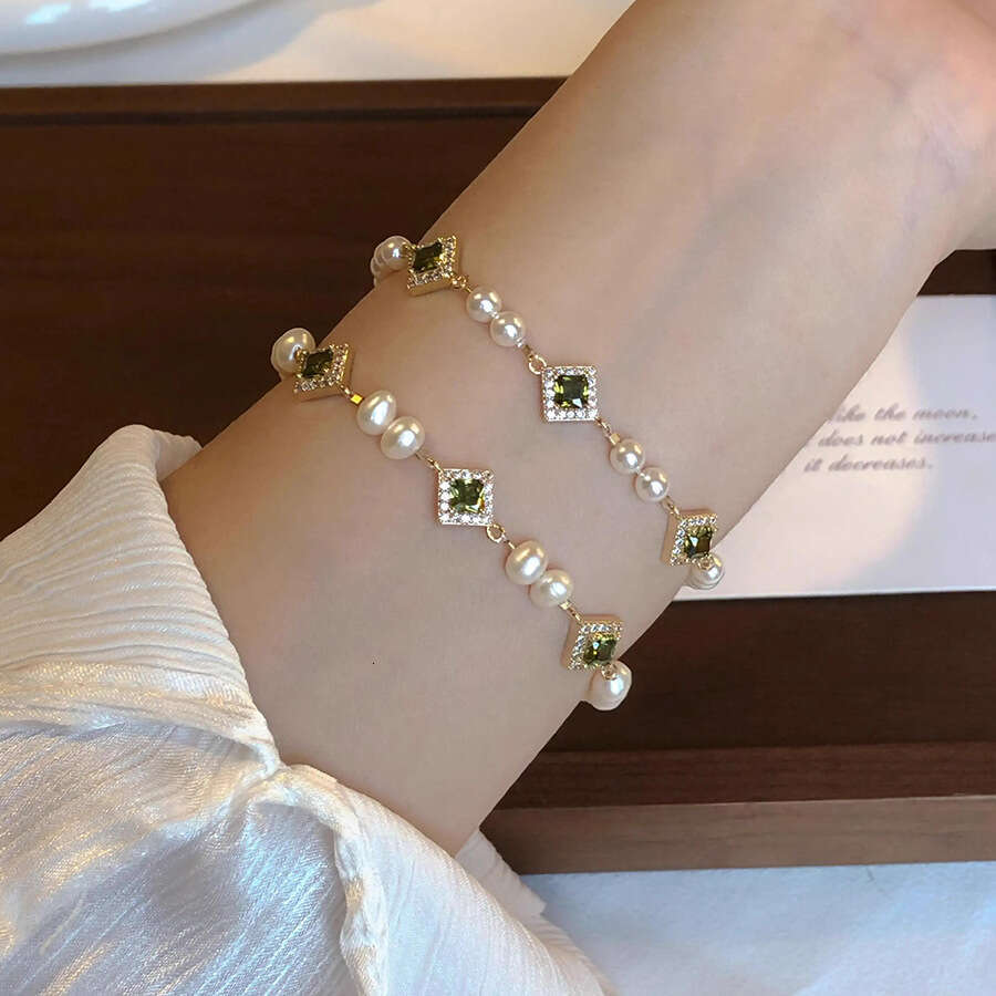 French Style Zircon Pearl Rhombus Light Niche High-end Sense Bracelet Fashionable Temperament Versatile Women's Jewelry