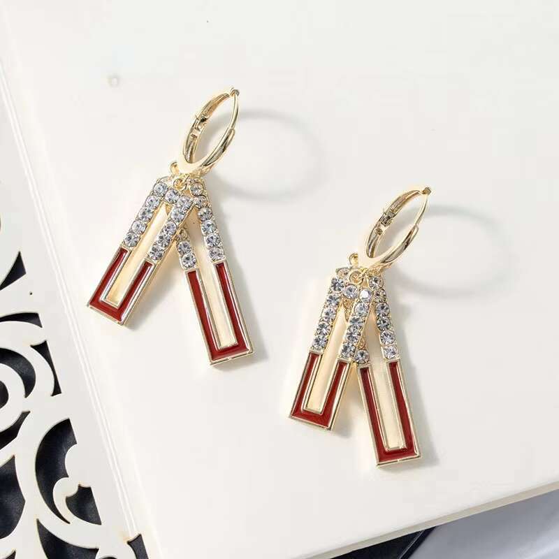 Hot Sale Ear Stud Fashion Waterproof Non Tarnish Women Drop Earrings