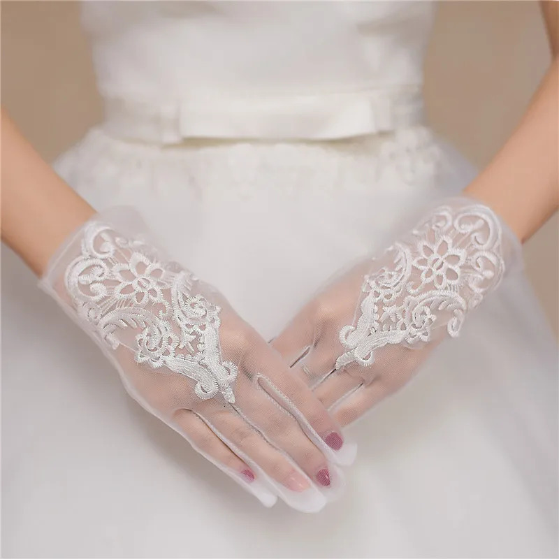 Elegant Bridal Gloves Full Finger Wrist Length Tulle Lace Wedding Accessories for Women Bride 250603