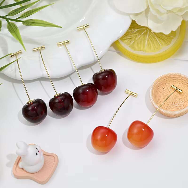 Hot Selling Cute Sweet Fashion Jewelry Fruit Dangle Drop Earrings 3D Acrylic Red Cherry Earrings for Women Parties Gifts