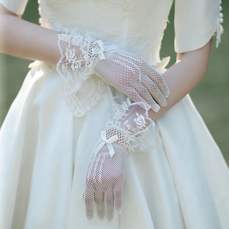 Wholesale Black Ivory Bridal gloves Bride Wedding accessories mariage Tulle lace guantes Lace gloves 250603