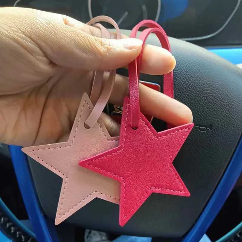 Star Shaped Leather Luggage Tag Charm Versatile Five-Pointed Star Keychain for Women Girls Fashionable Bag Accessory XJ250607