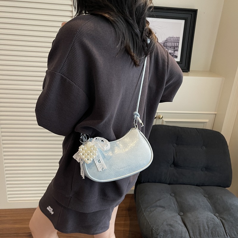 designer Unique Designer Style Trendy Small Bag for Women 2025 New Summer Fashion Versatile Crossbody Shoulder Underar