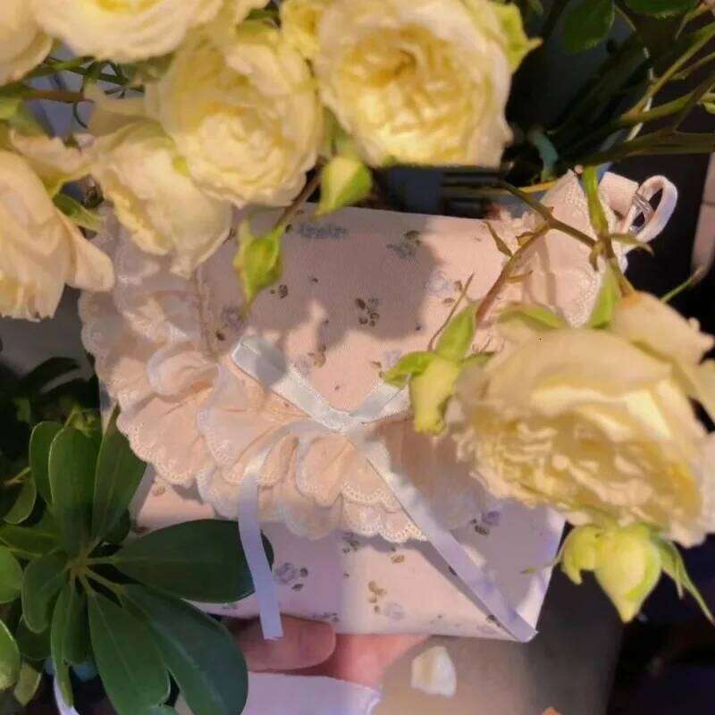 MBTI Sweet Cute Shoulder For Women Canvas Flowers Elegant Fashion Crossbody Bag Small Casual Vintage Aesthetic New Handbag