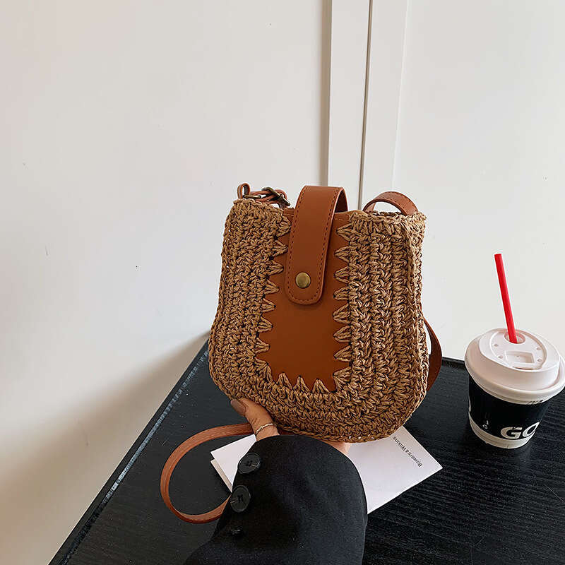 Straw Woven for Women 2025 New Summer Fashion Niche Beach Crossbody Stylish Ladies Shoulder Phone Bag