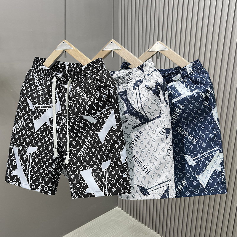 2025 hot new free shipping designer Shorts Men thin pants cool and casual in summer ice silk beach pants straight leg loose shorts