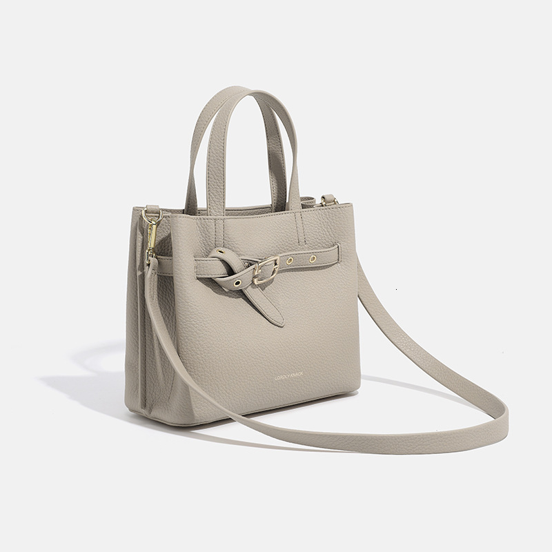 Free shipping Luxury Summer New Handheld Tote Bag Niche Design High-end Commuter Designer bags Versatile Shoulder Crossbody Bucket Bag