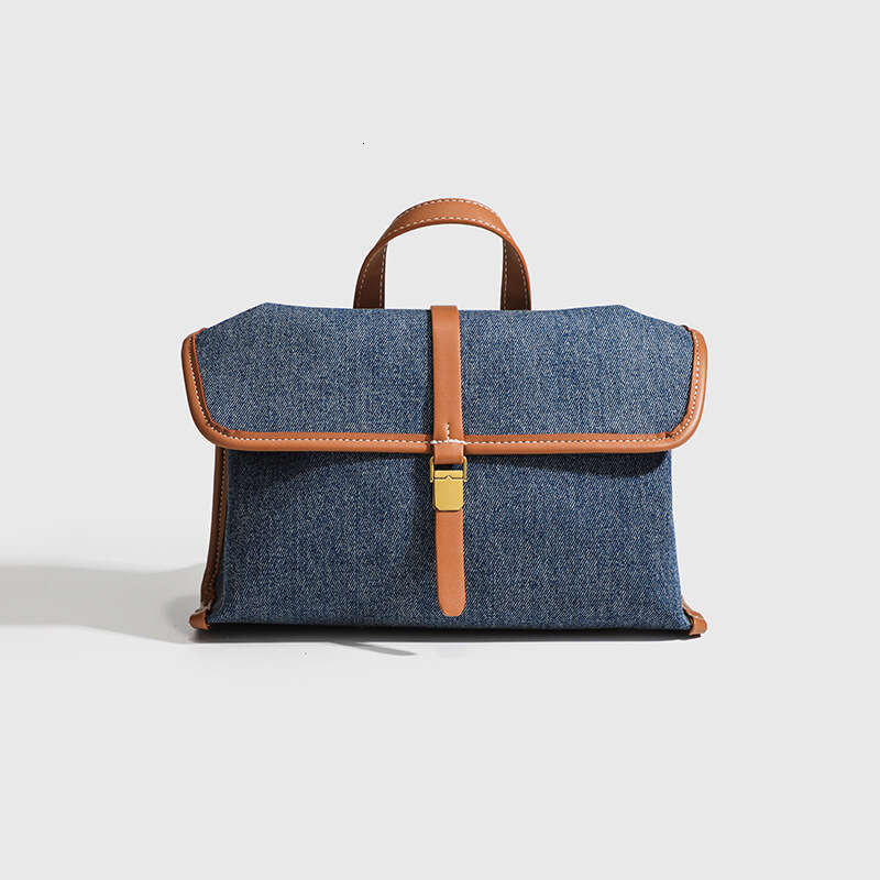 2025 New Niche Design Large Capacity Versatile Commuter for Women Single Shoulder Crossbody Handbag Small Square Bag