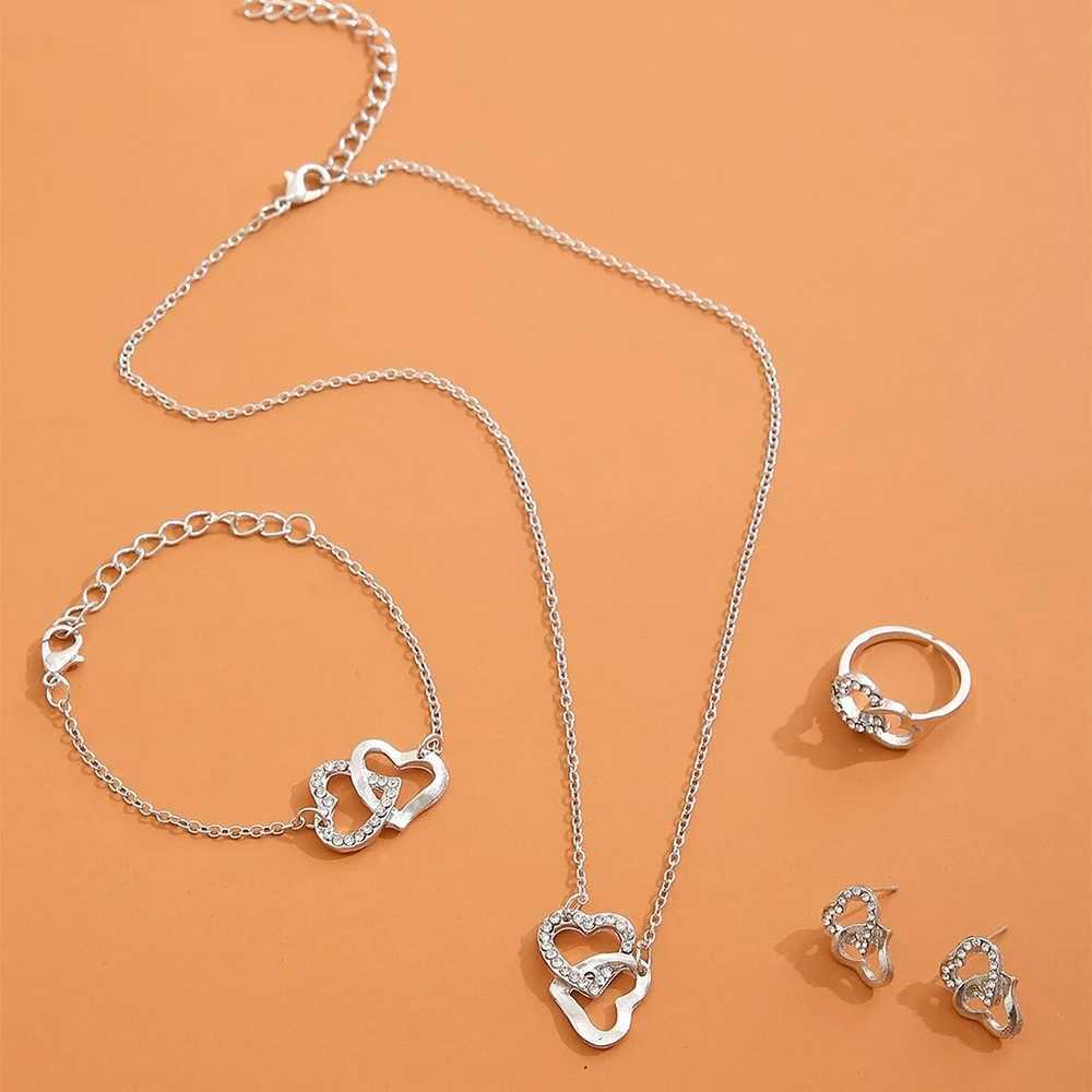5 Piece Water Diamond Heart Shaped Jewelry Set Rings Earrings Necklaces Fashionable Elegant Suitable for Parties Gatherings Z250607