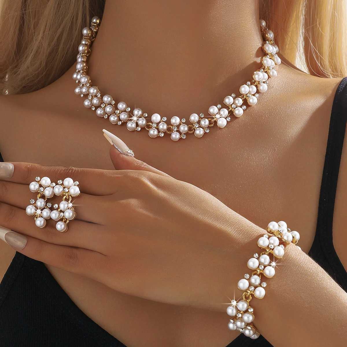 4PC Womens Fashion Simple Imitation Pearl Rhinestone Necklace Earrings Jewelry Set Suitable for Wedding Party Festival Gifts Z250607