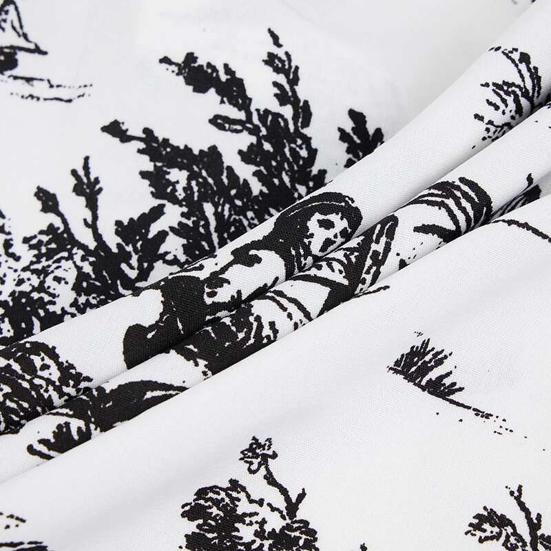 Mens Summer T-shirt with Retro Print and Button Detail Perfect for Casual Beach Days and Streetwear Fashion