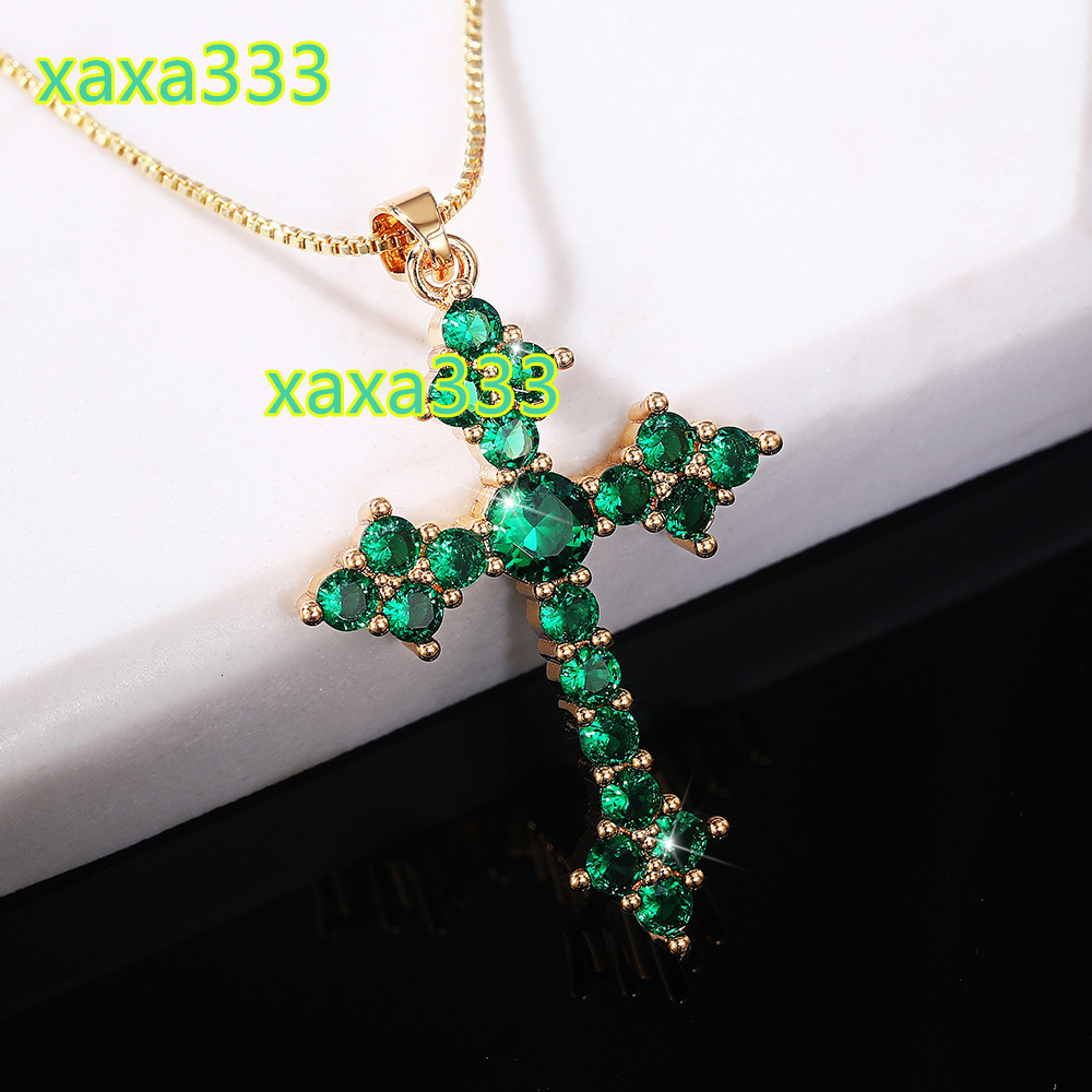 Lily White Fashion Jewelry Diamond Necklace Custom Simple Fine 925 Silver Religious Cross Green Diamond Necklace