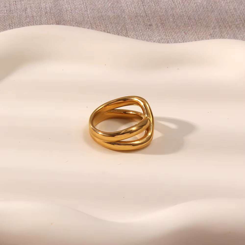 Wholesale Hot Sales Trendy Simple 18K Gold Plated Stainless Steel Popular Geometric Ring for Women