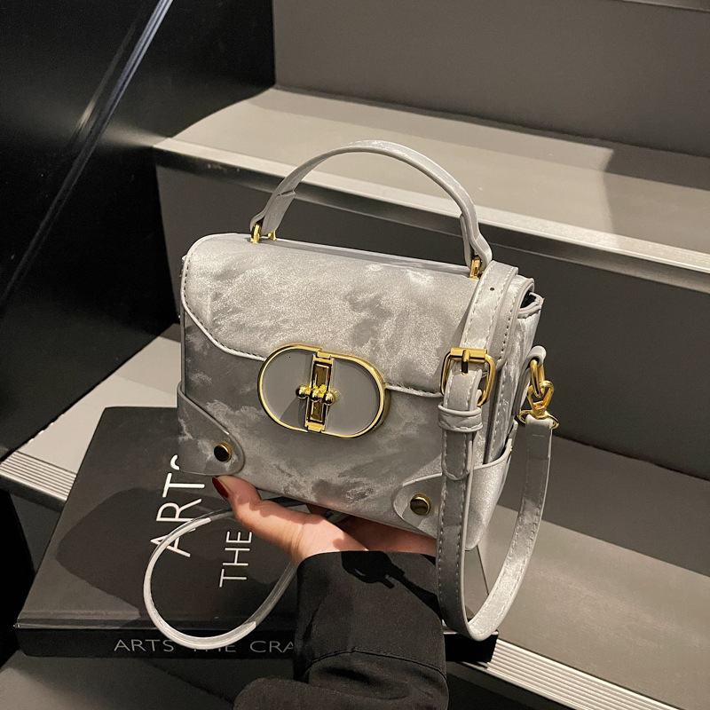 Free Shipping Designer Bag Korean Style Fashionable Contrasting Color Square Bag High-end Handbag Small Fragrance New Style Versatile Women's Cro