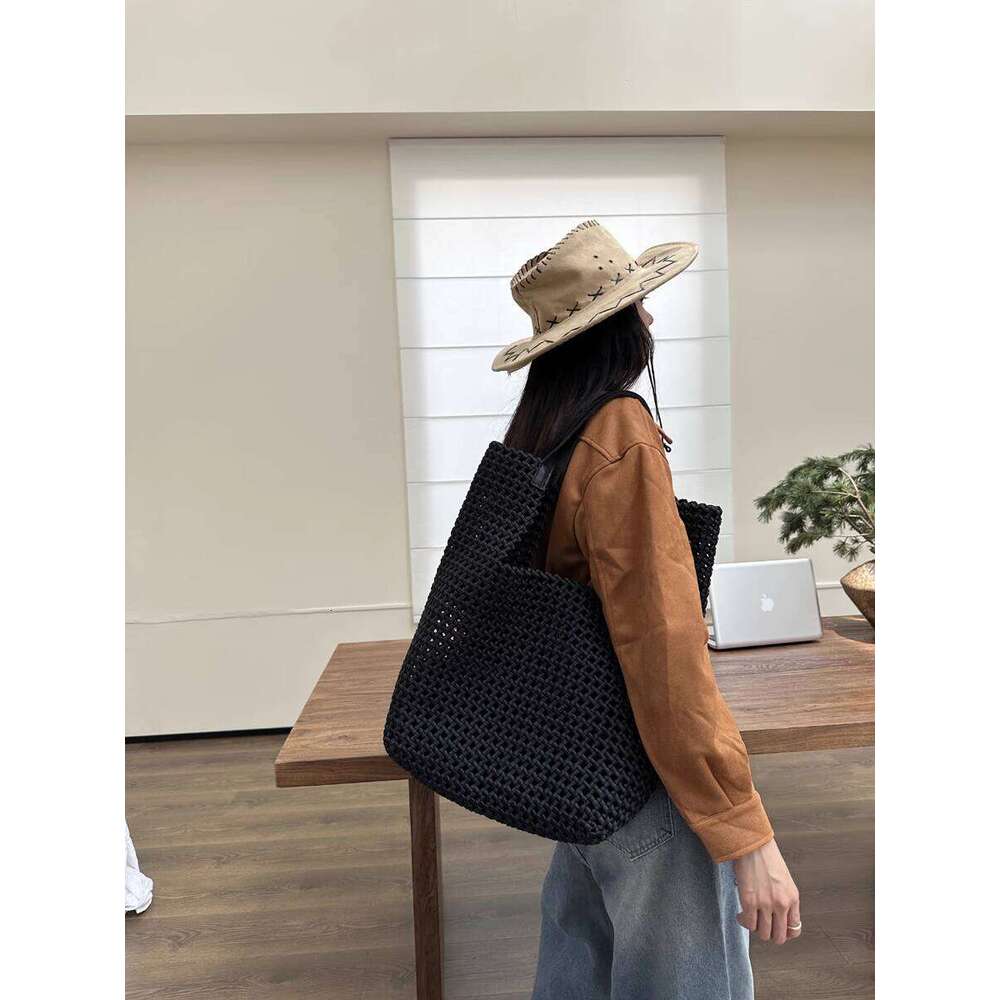 Hollow Out Tote Casual New Handwoven Bucket European Style Large Capacity Shoulder Underarm Bag