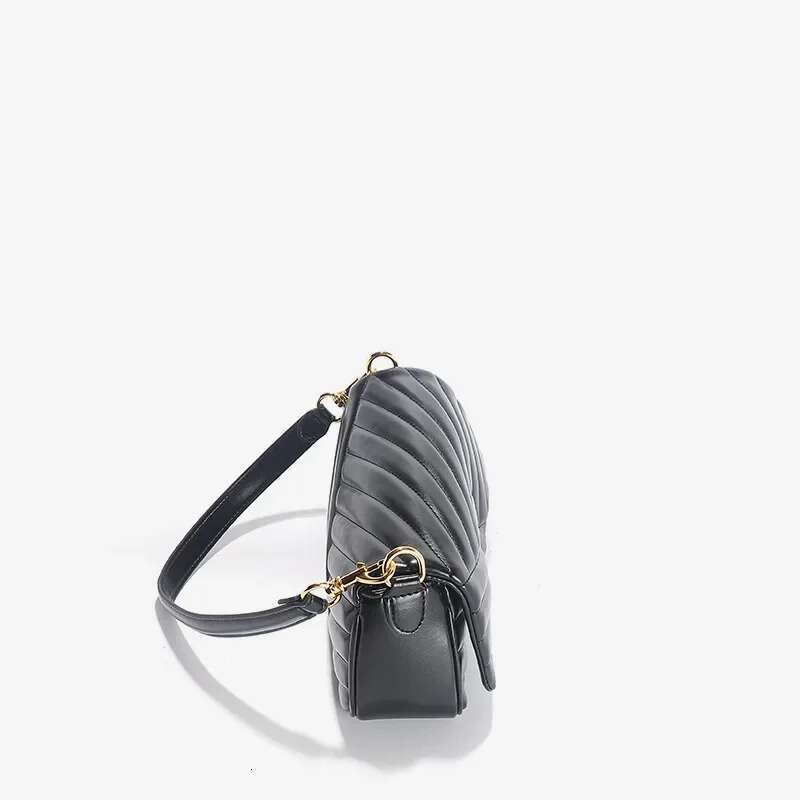 Fashionable Soft Leather Underarm Women's Crossbody Bag New Spring Summer 2023 Argyle Patterned Shoulder Handbag