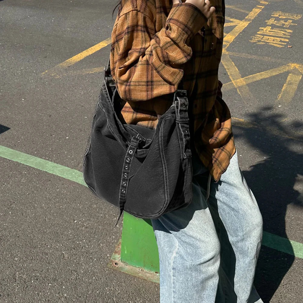 Denim Tote Bag Retro Trendy Crossbody Bag Large Capacity Fashion Handbag with Adjustable Strap Casual Shoulder Purse for Women 250606