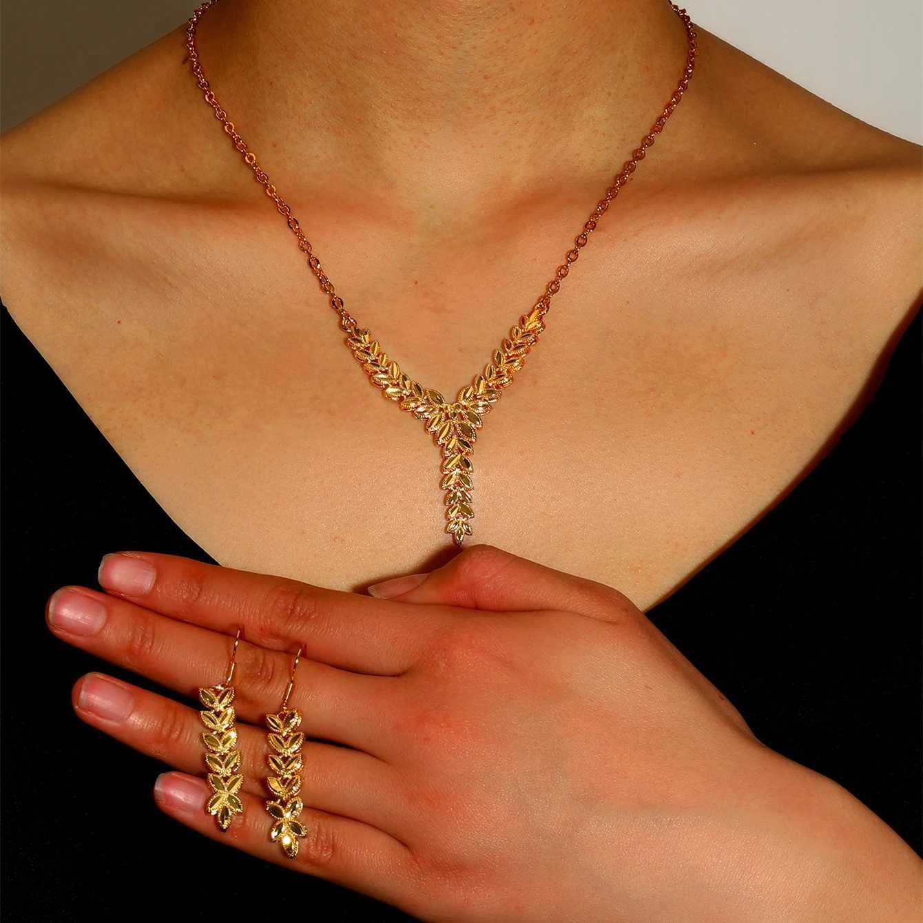 Middle East Fashion Elegant High Grade Copper Wheat Ear Pattern Fashion Womens Jewelry Set 1 Necklace and 1 Pair of Earrings Z250607