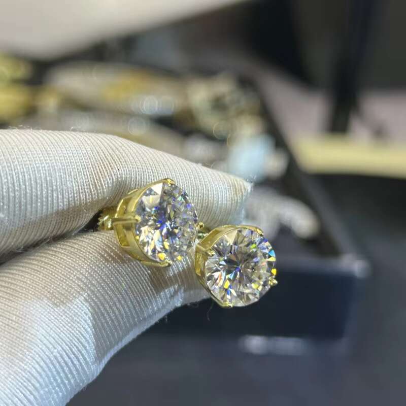 Luxury 8CT Screw Back VVS Moissanite Stud Earrings Hip Hop Earring Stud Jewelry Classic 10MM Moissanite Earrings 925 Silver