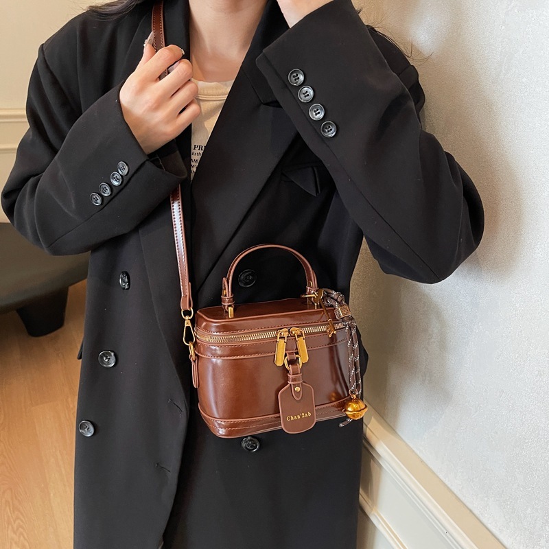 designer 2025 New High-End Niche Design Box Bag Handbag Trendy Shoulder Crossbody Bucket Bag for Women