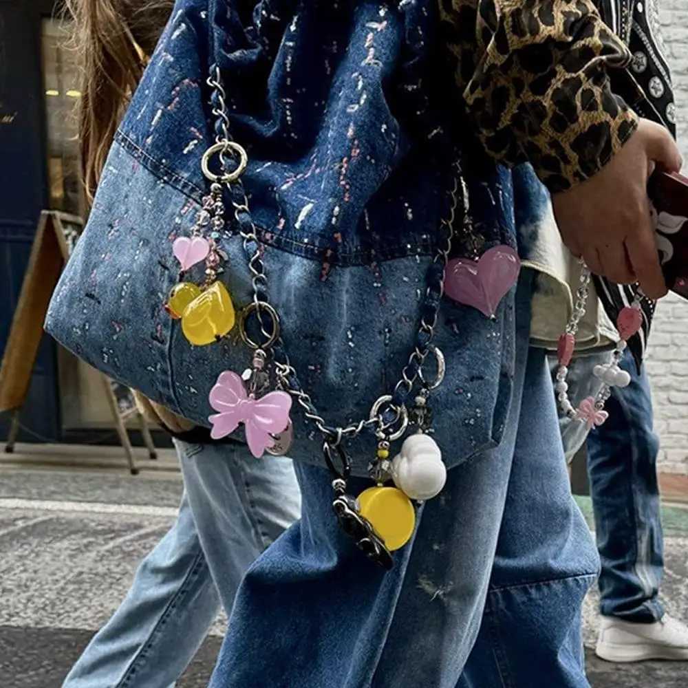 Bag Decor Love Keychain Bag Pendant Beads Chain Keychain Bag Charm Yellow Duck Heart Shape DIY Cute INS XJ250607