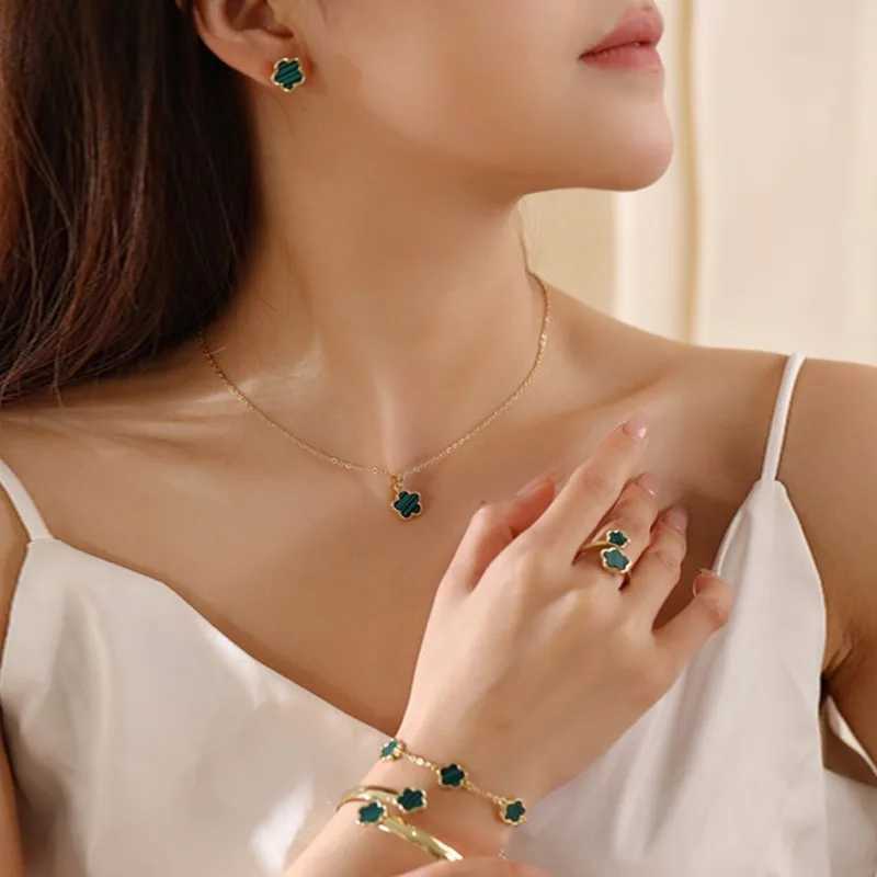 5pcs/set Luxury Lucky Flower Design Pendant Jewelry Sets for Women Fashion Necklace Earrings Ring Wedding Jewelry Gifts Z250607