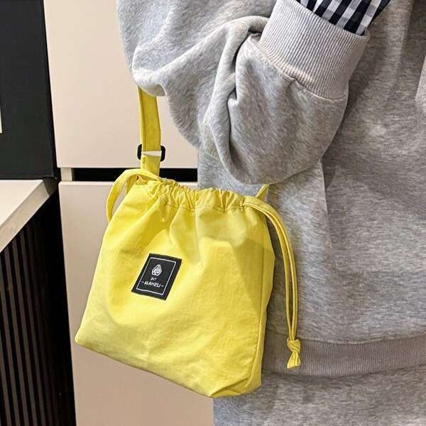 2025 Spring New Fashionable Niche Design Small Square Trendy Casual Textured Women's Shoulder Crossbody Bag