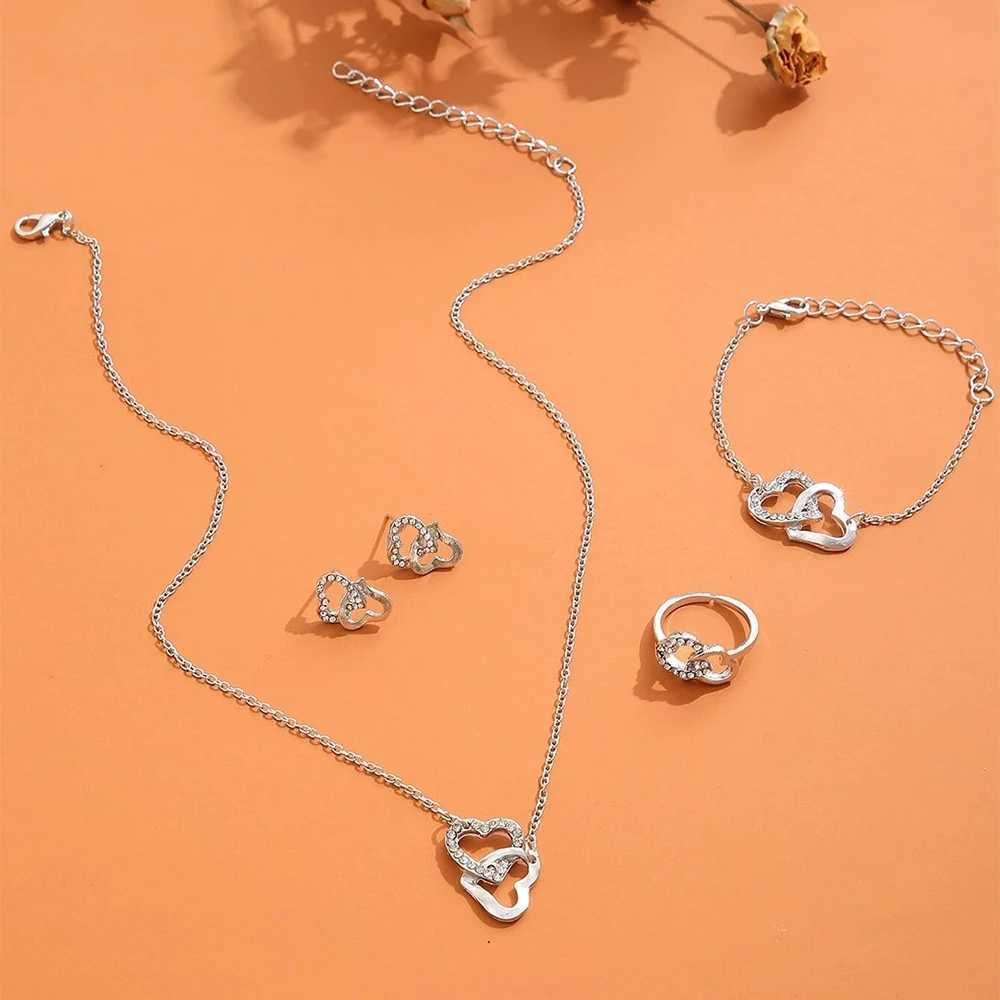 5 Piece Water Diamond Heart Shaped Jewelry Set Rings Earrings Necklaces Fashionable Elegant Suitable for Parties Gatherings Z250607