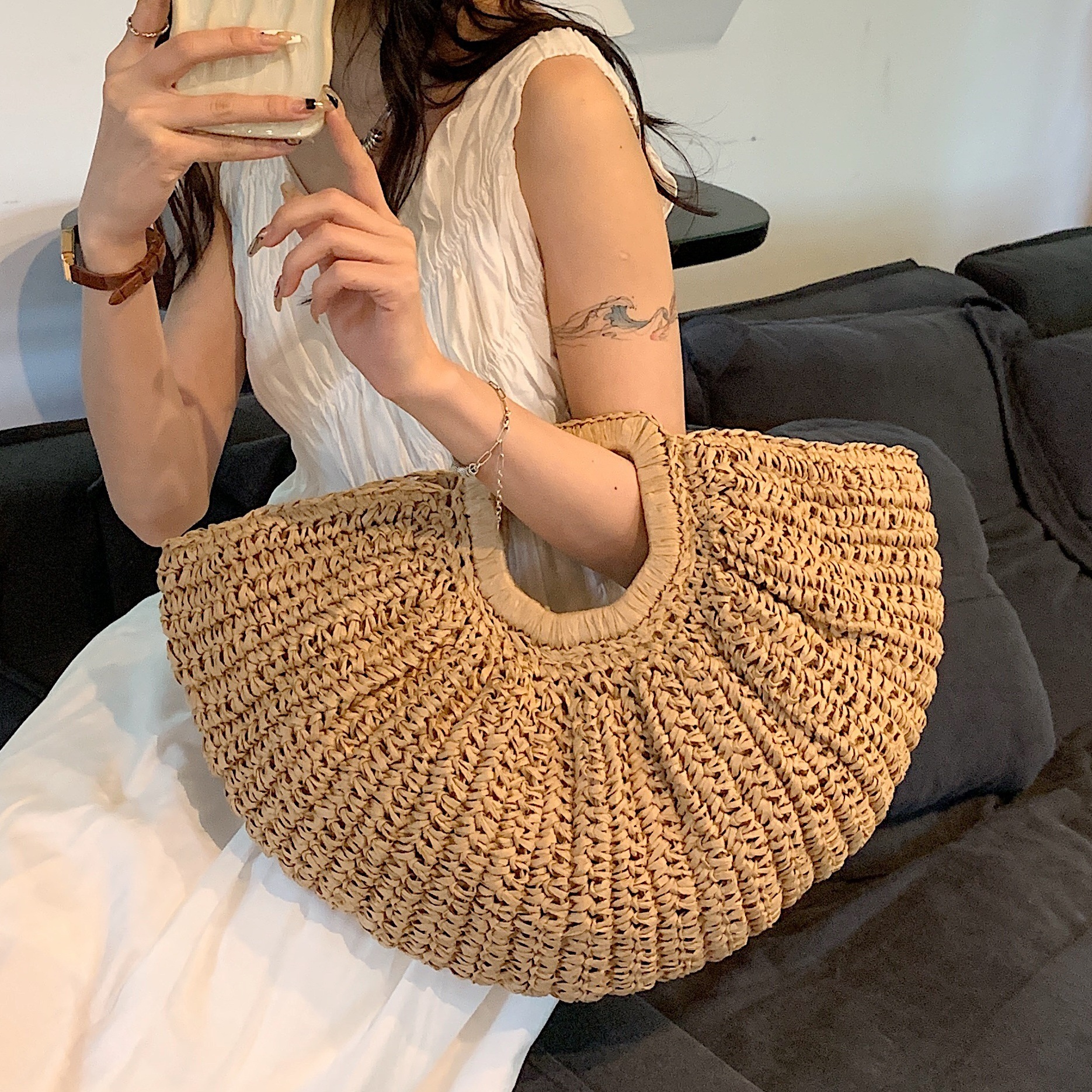 designer Straw Handbag for Women, Niche 2025 New Style, Single Shoulder Crossbody Bag, Versatile Beach Bag, Handheld Baske