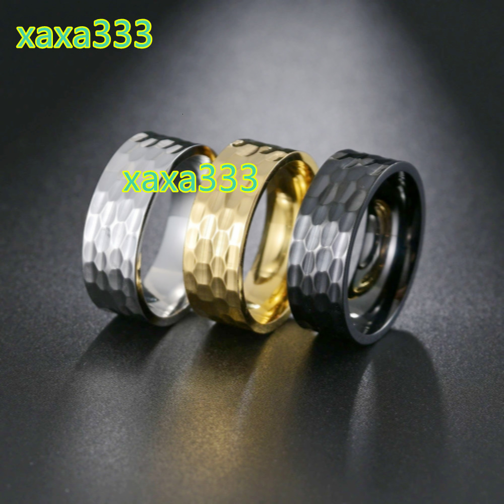 Personality Stainless Steel Ring Jewelry Wholesale Design Embossed Knock Pattern Mens Titanium Steel Ring Couple Jewelry Hand